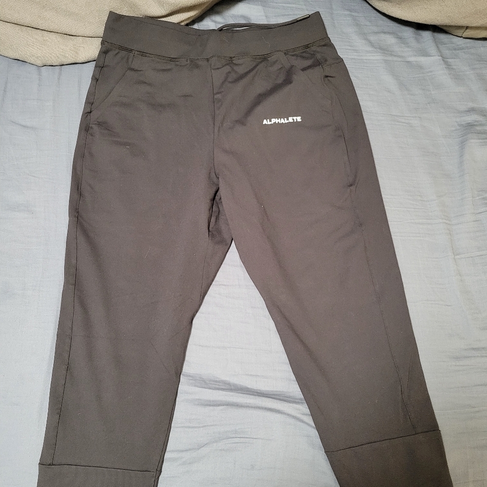Alphalete jogger